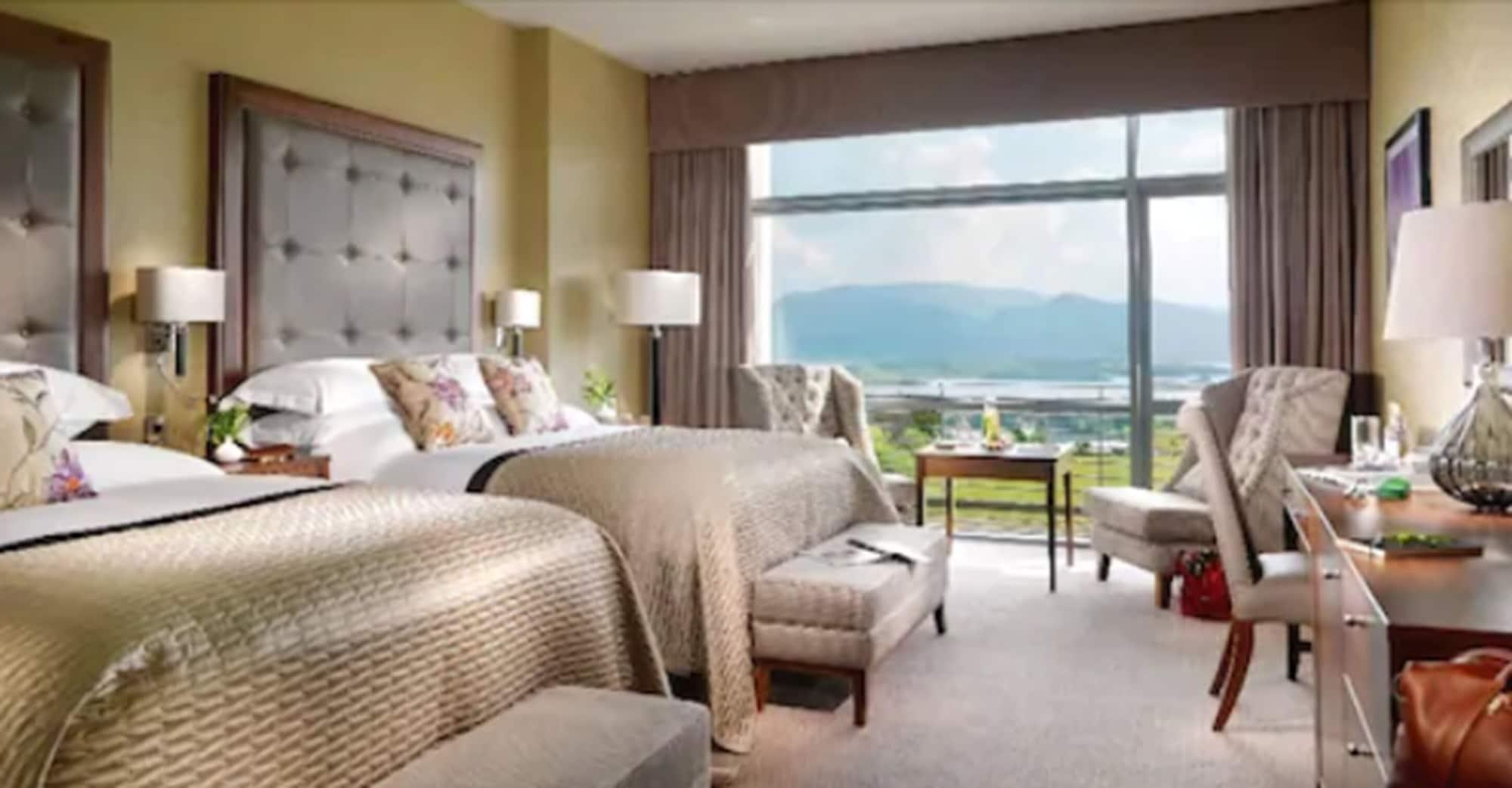 Aghadoe Heights Hotel & Spa Cill Airne Kültér fotó A room at the Killarney International Hotel