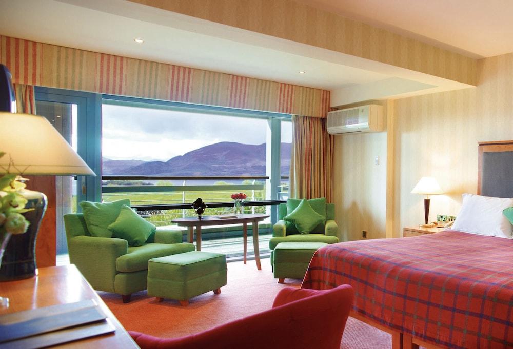 Aghadoe Heights Hotel & Spa Cill Airne Kültér fotó A room at the Killarney International Hotel