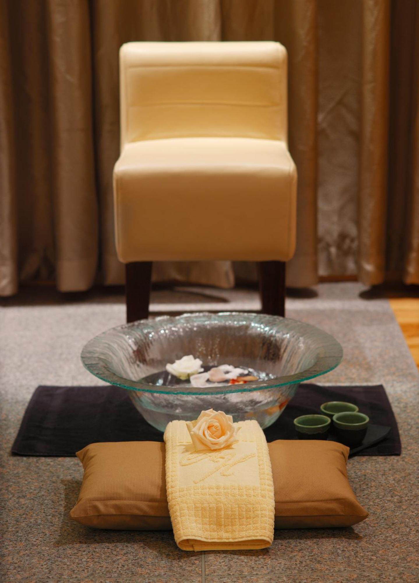 Aghadoe Heights Hotel & Spa Cill Airne Kültér fotó A foot bath
